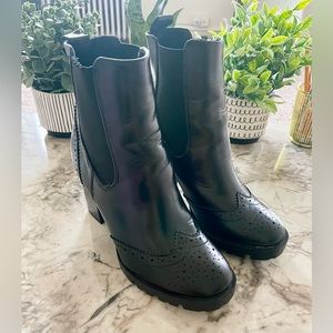 Women's Oxford Faux Leather Chunky Heel Booties